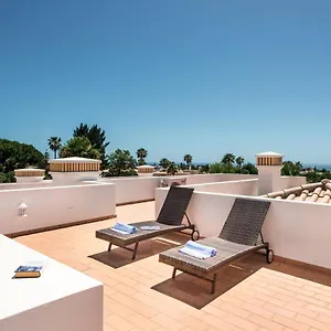 Appartement Beautiful Two Bedroom With Roof Terrace, Carvoeiro (Lagoa)