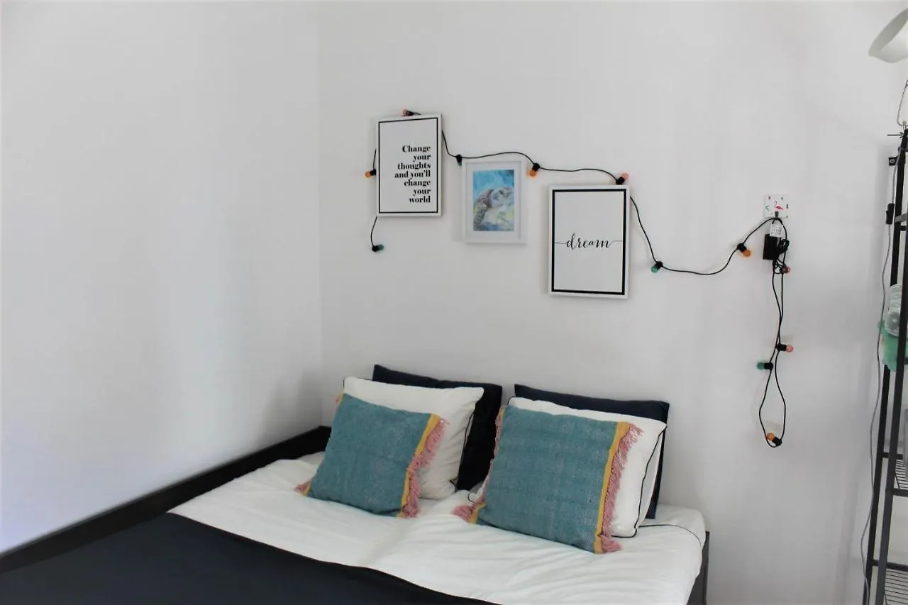 Lovelystay - Casa Palmeira Azul カルヴォエイロ 別荘