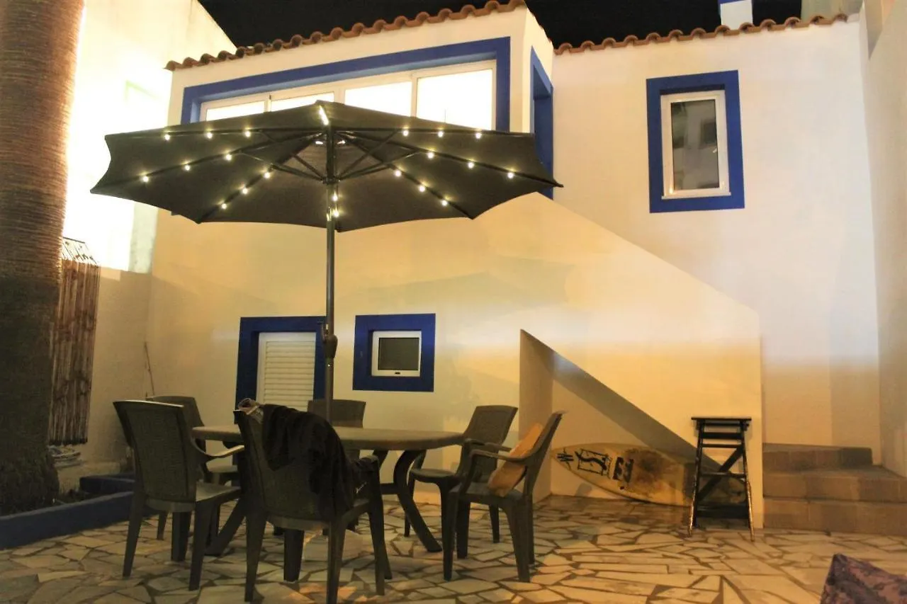 Lovelystay - Casa Palmeira Azul カルヴォエイロ 別荘